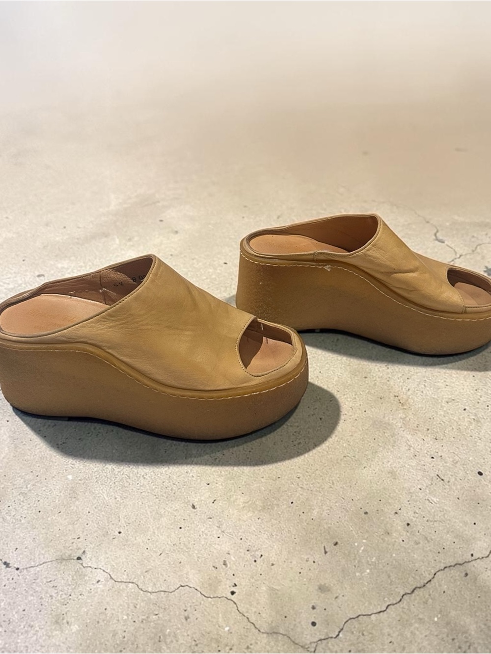 Robert Clergerie Tan Leather Platform Slide Wedges - Picture 3 of 3